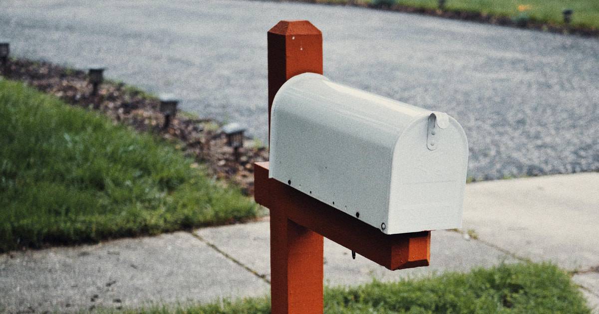 Closed mailbox